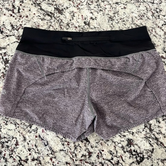 Lululemon Run Times Shorts 4 inch - Picture 2 of 3
